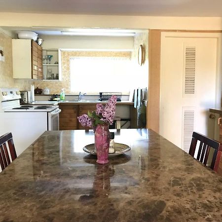 Lake Trail Guesthouse Cumberland Екстер'єр фото