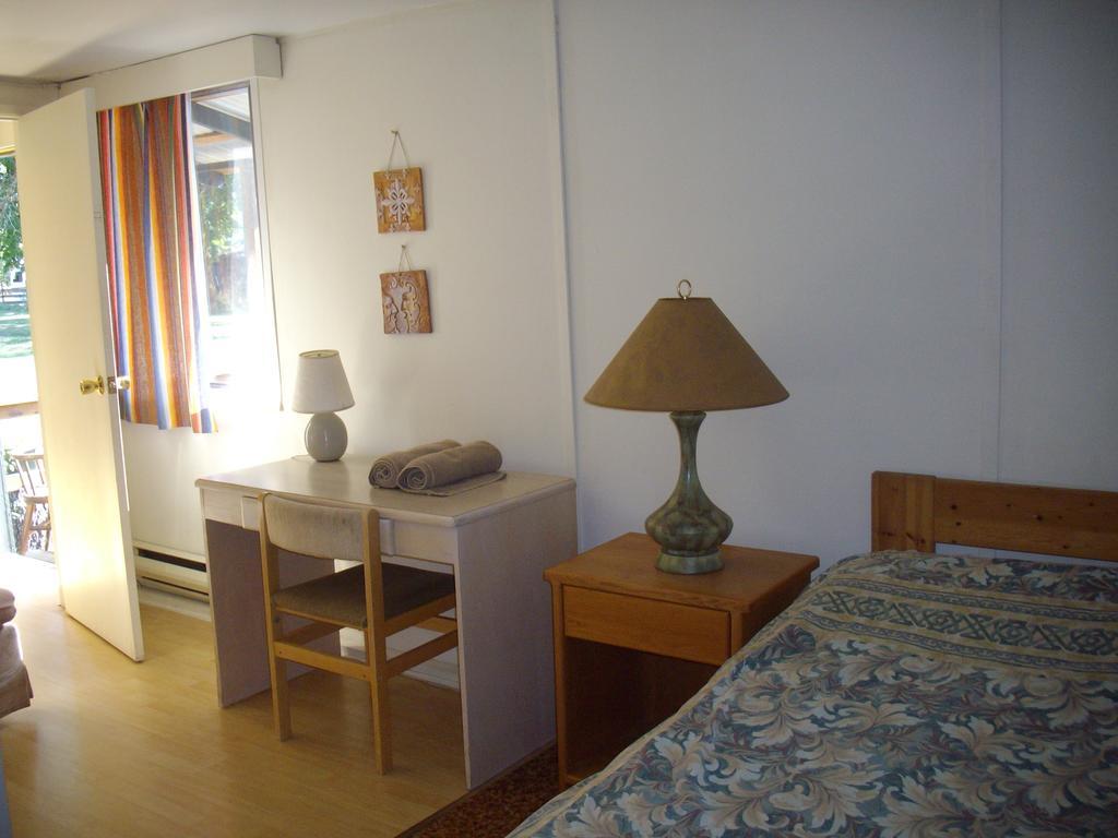Lake Trail Guesthouse Cumberland Номер фото